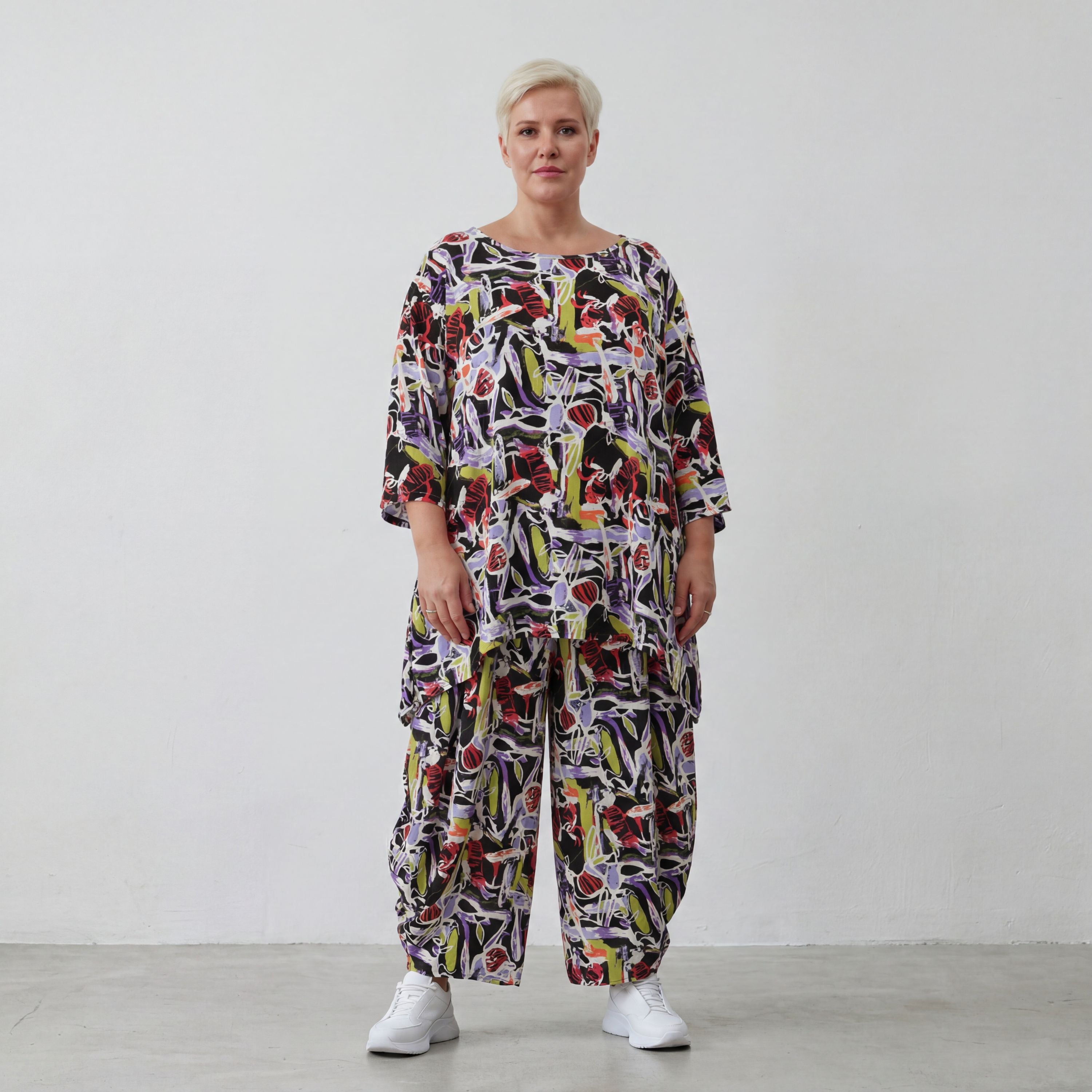 Luftiges Viskose-Shirt in A-Linie mit 3/4-Arm in drei Farben