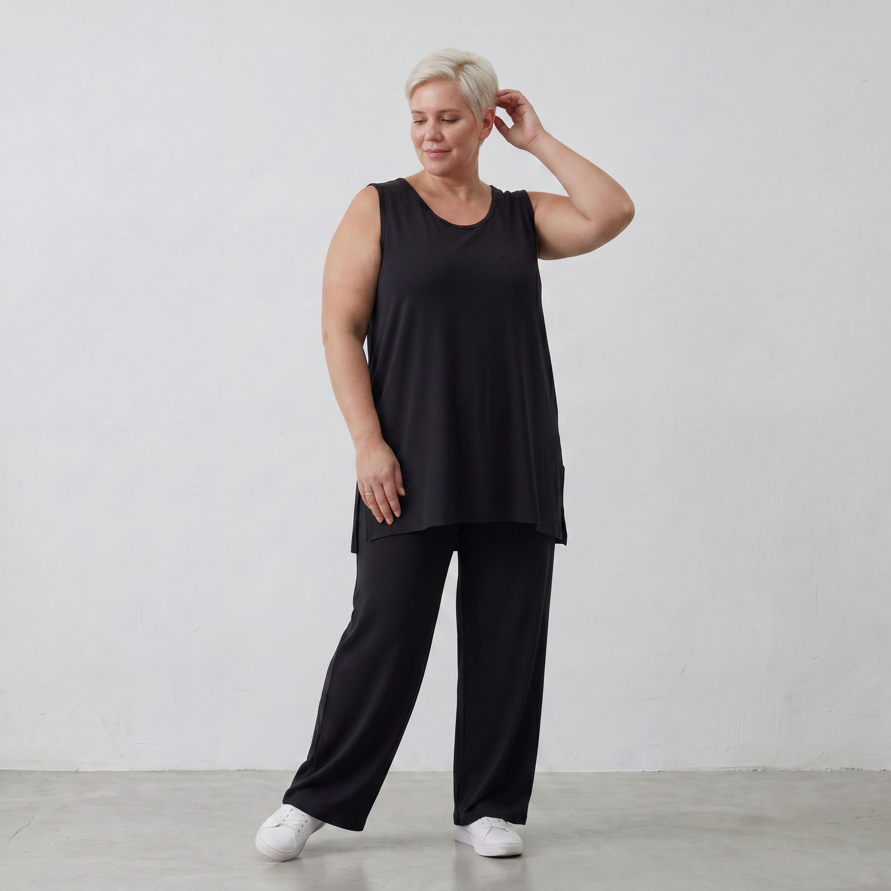 AKH Basics · Hose · Skye · 122s · Black