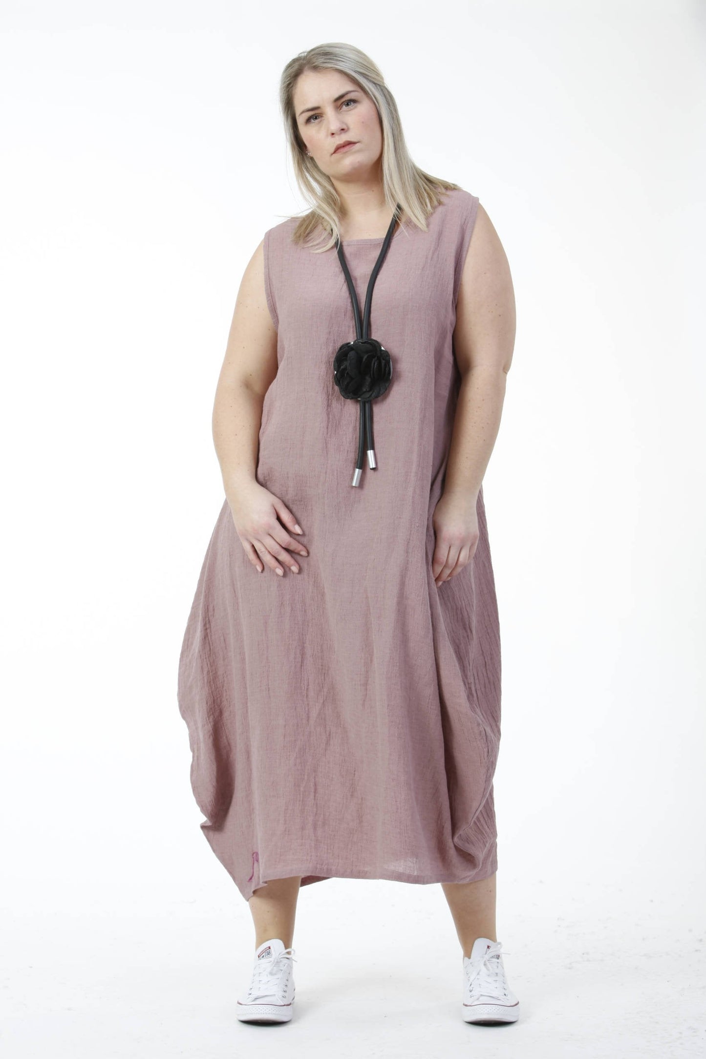 Summer dress in balloon shape made of linen quality, linen crush in old pink