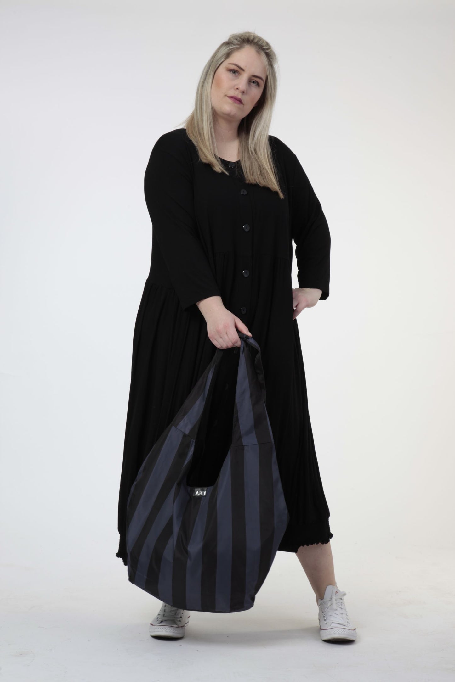 Alltags Bluse in Gerafft Form aus feiner Jersey Qualität, Viskose-Basics in Schwarz