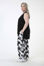 Summer trousers in a straight shape made of satin quality, Bellamy in black and off-white