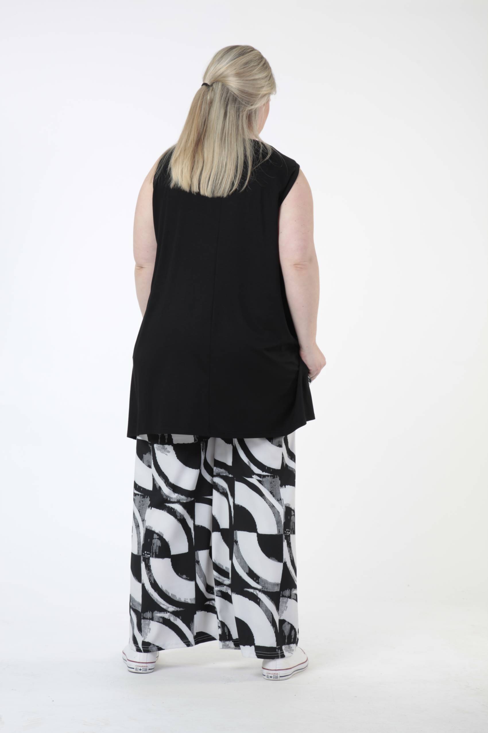 Sommer Hose in gerader Form aus er Satin Qualität, Bellamy in Schwarz-Wollweiß