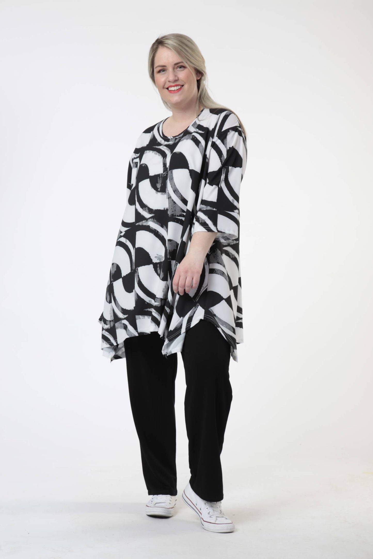 Summer big shirt in A-shape made of satin quality, Bellamy in black and off-white