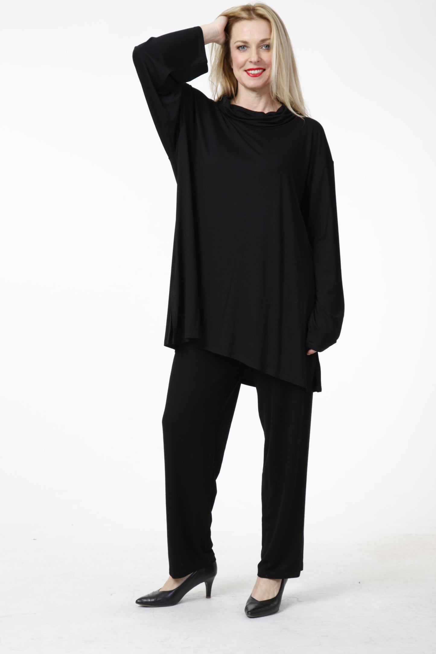 Alltags Shirt in gerader Form aus feiner Jersey Qualität, Viskose-Basics in Schwarz