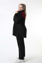 Winter collar in A-shape made of plush quality, collar in black-grey-red