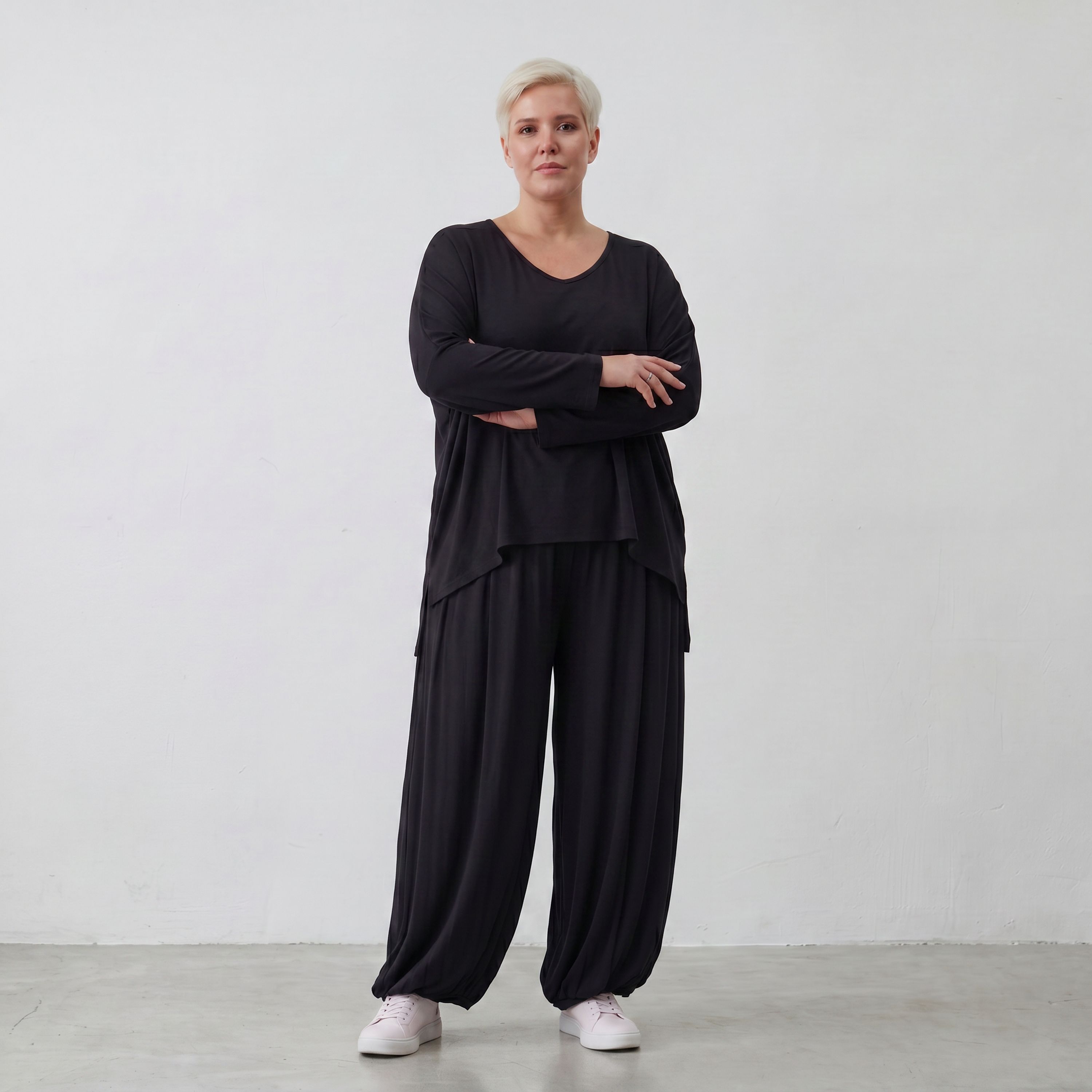 AKH Basics · Shirt · Skye · 6048 · Schwarz