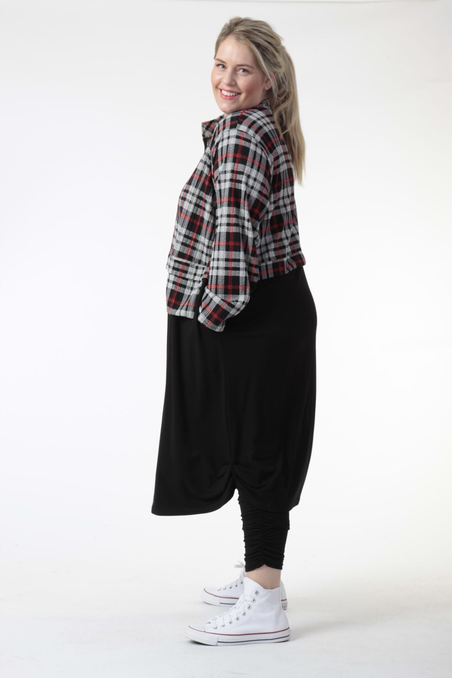 Winter dress in a straight shape made of jersey quality, tartan in gray-mustard