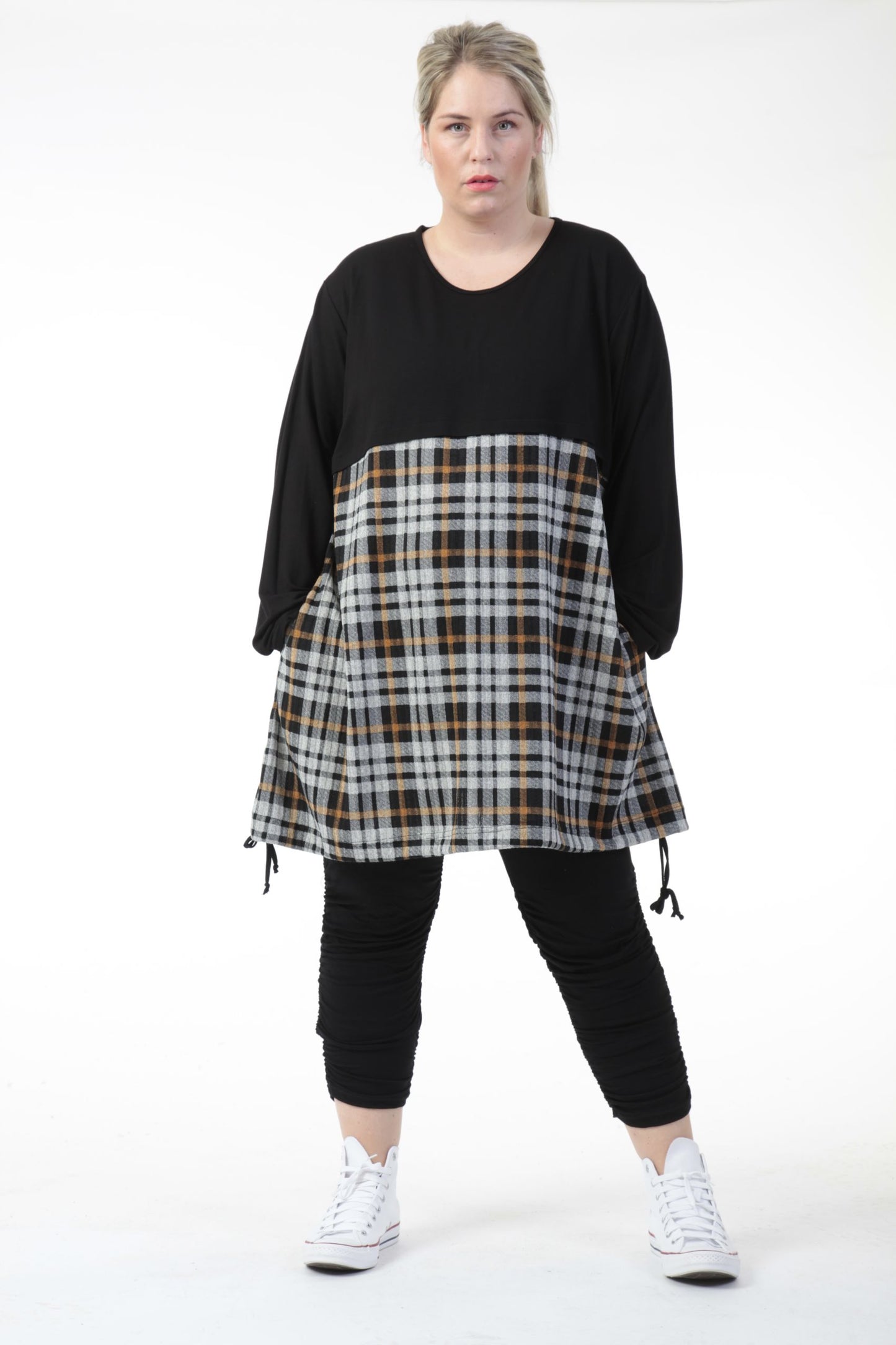 Winter dress in a straight shape made of jersey quality, tartan in gray-mustard