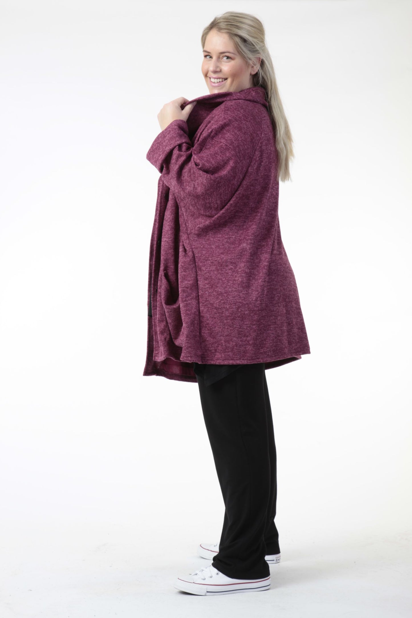 Winter jacket in a boxy shape made of fine knit quality, Silvia in berry