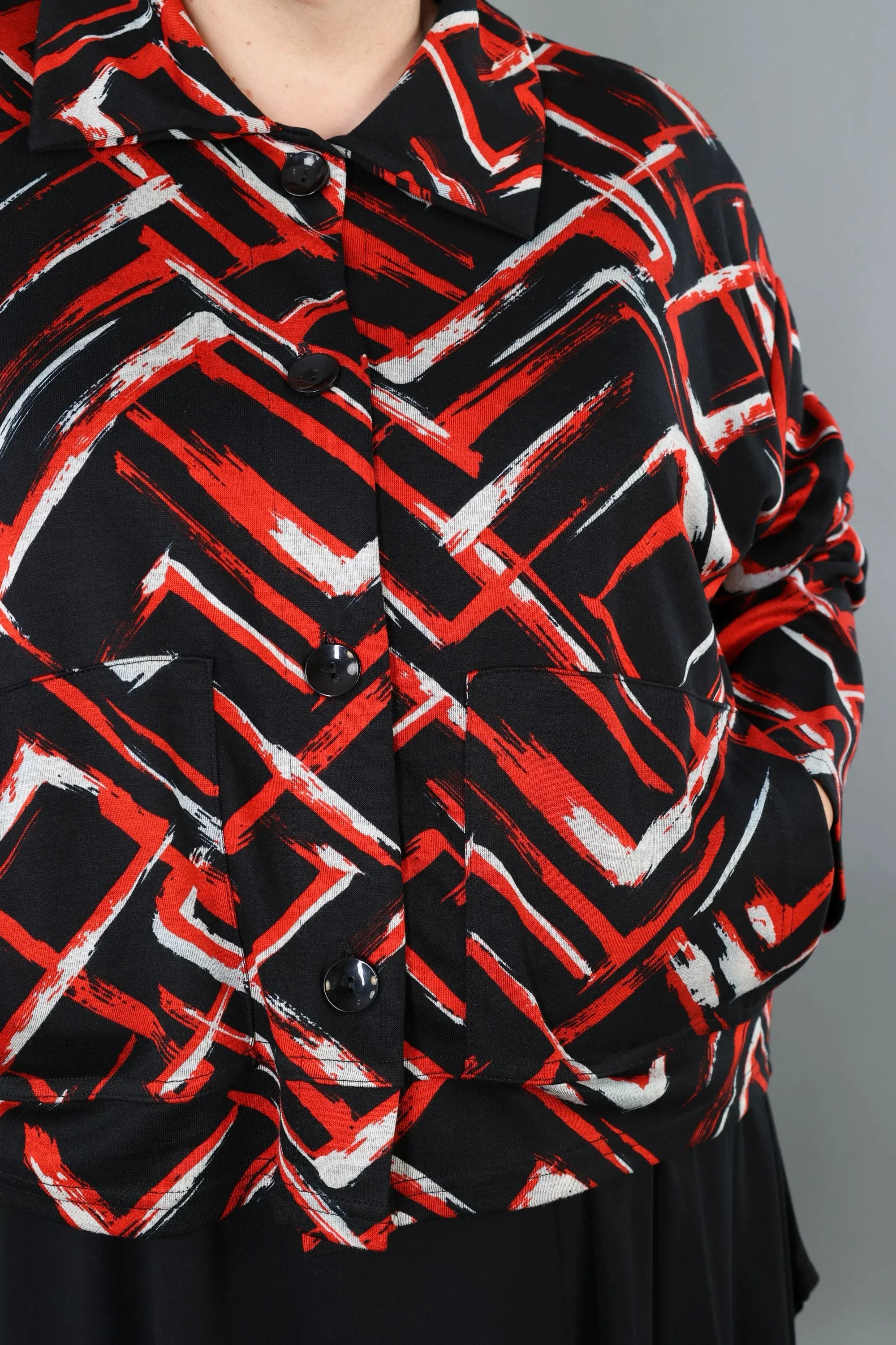 AKH Fashion · Jacke · Jacquelle · 6910 · Schwarz/Rot/Weiß