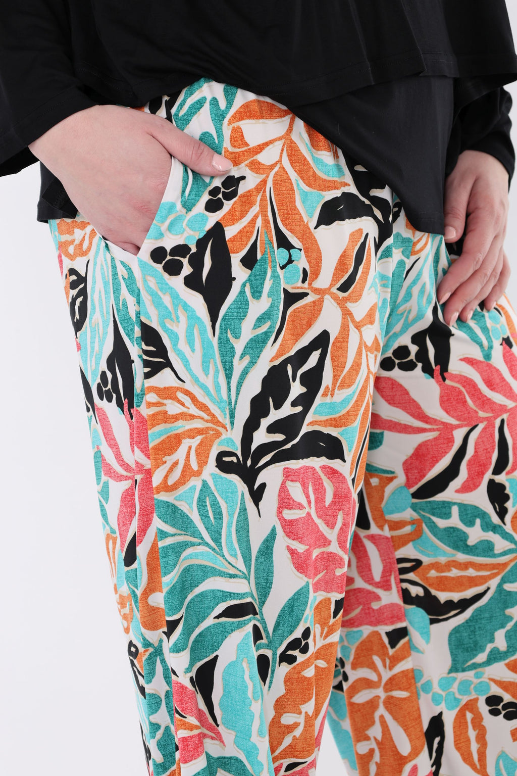 Papita Hose 2024, Multicolour