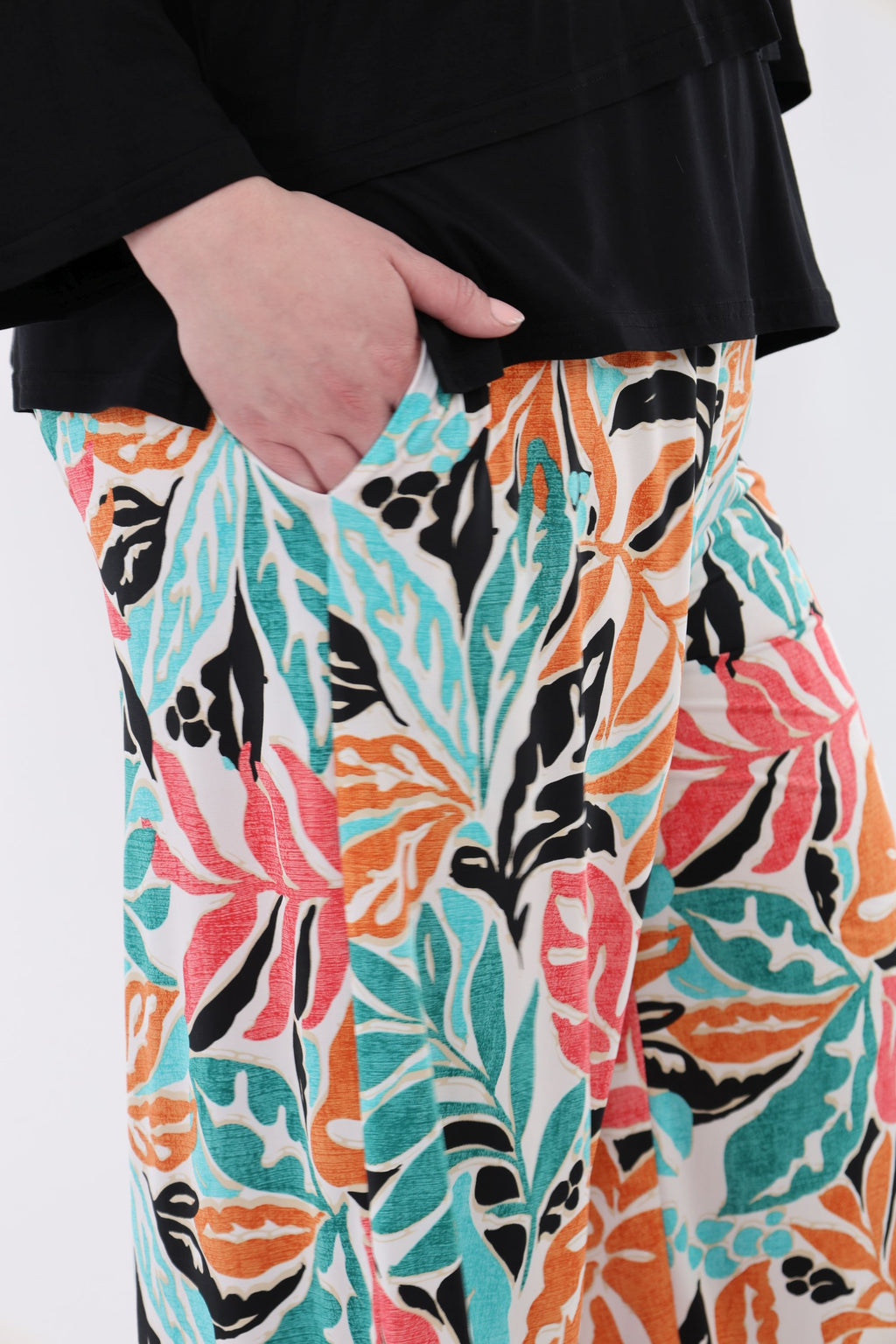 Papita Hose 2024, Multicolour