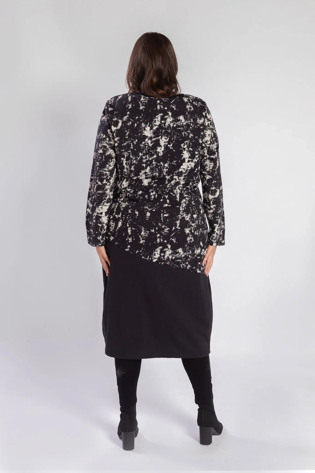 Robe PMR A829, noire et blanche