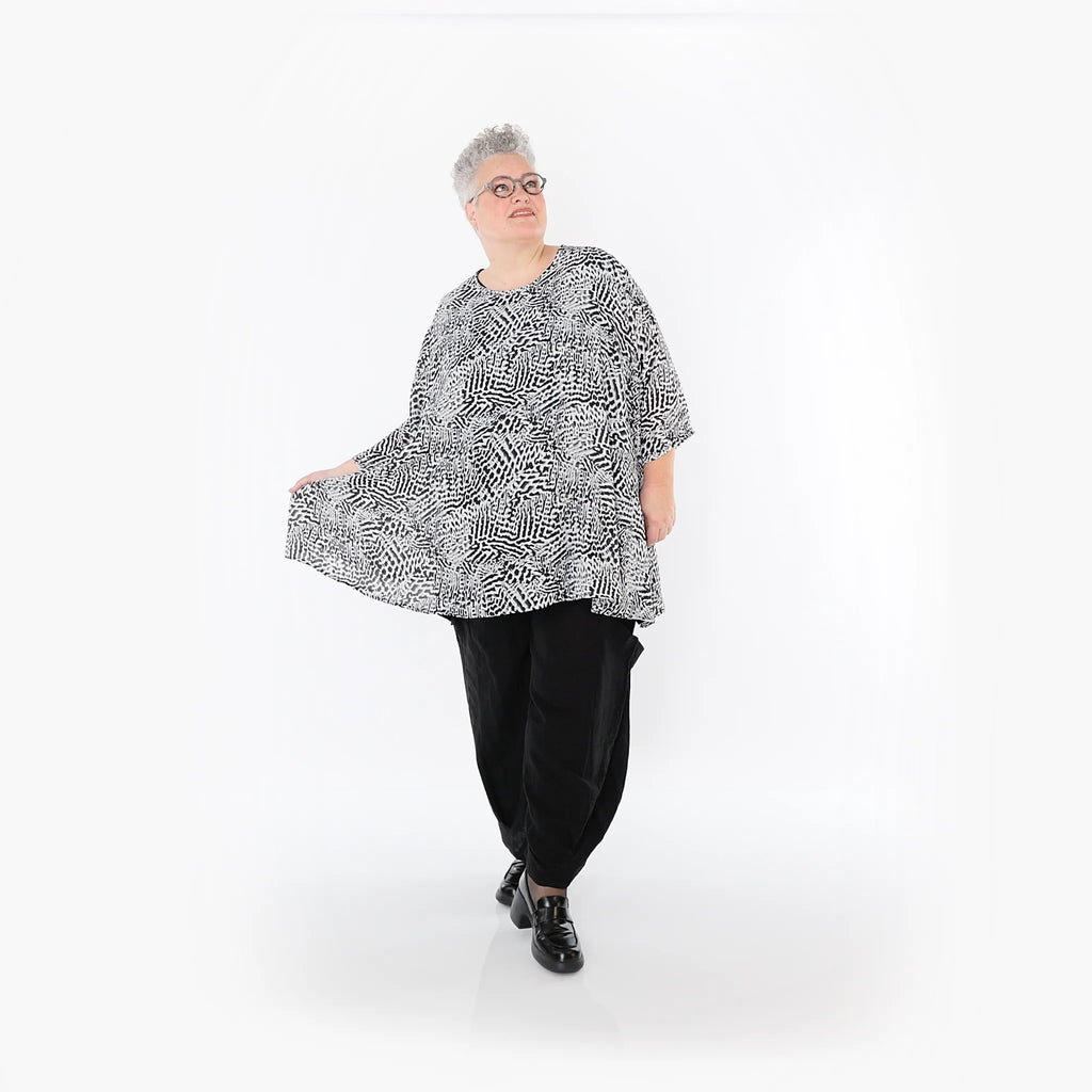 Chemise grande taille AKH Fashion 593, noire et blanche