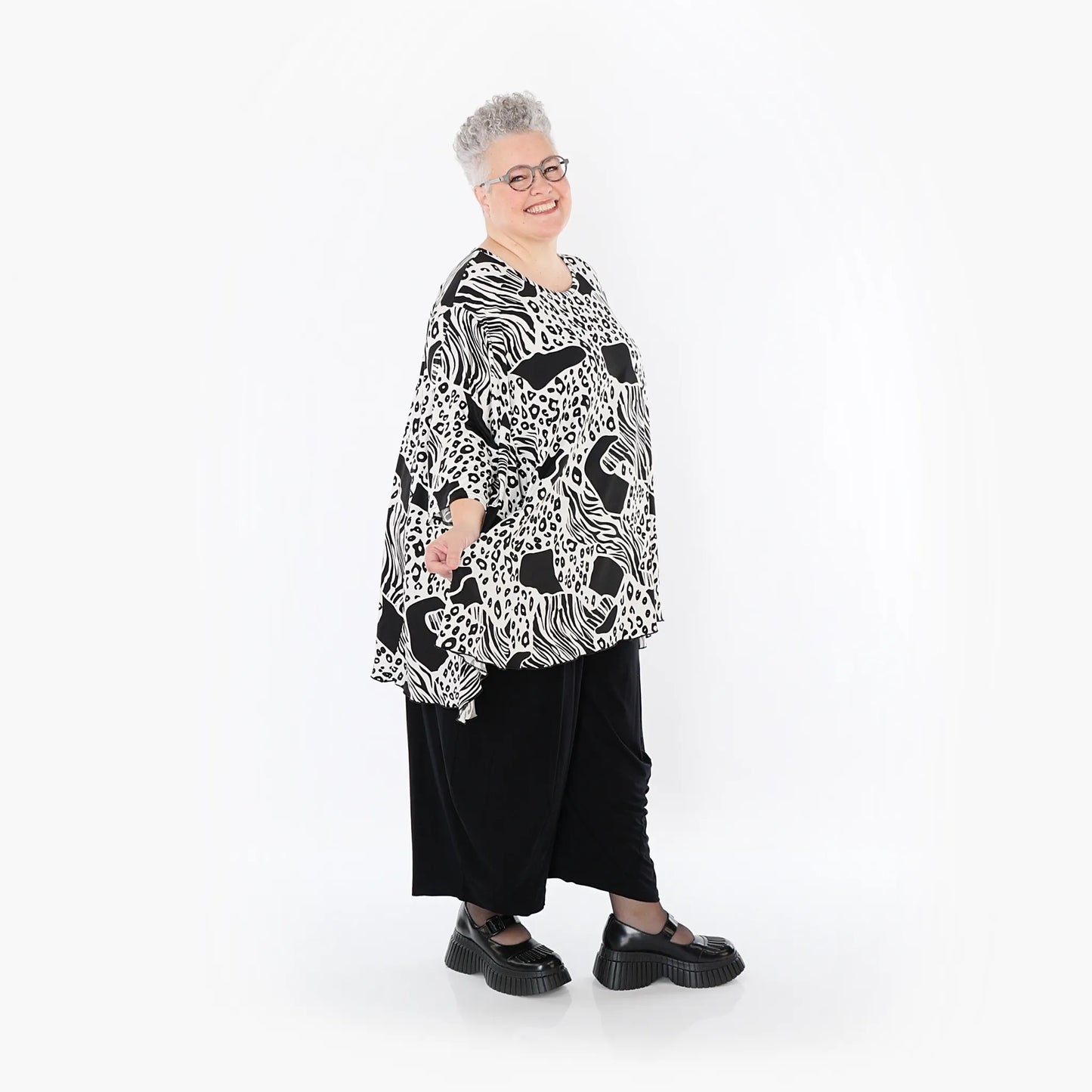 AKH Fashion 593 Big Shirt, Schwarz-Weiß