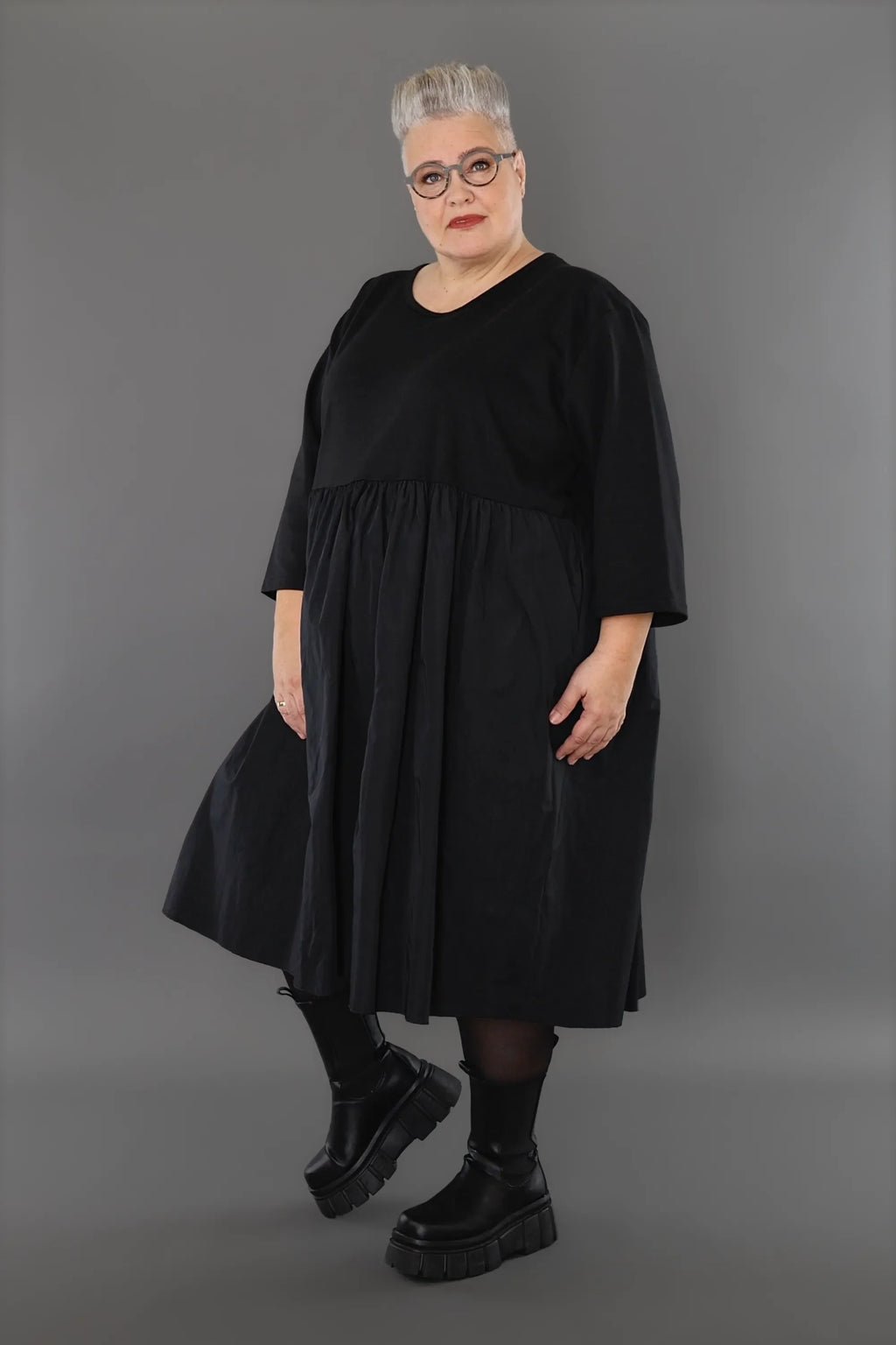 Robe AKH Premium 6967, noire