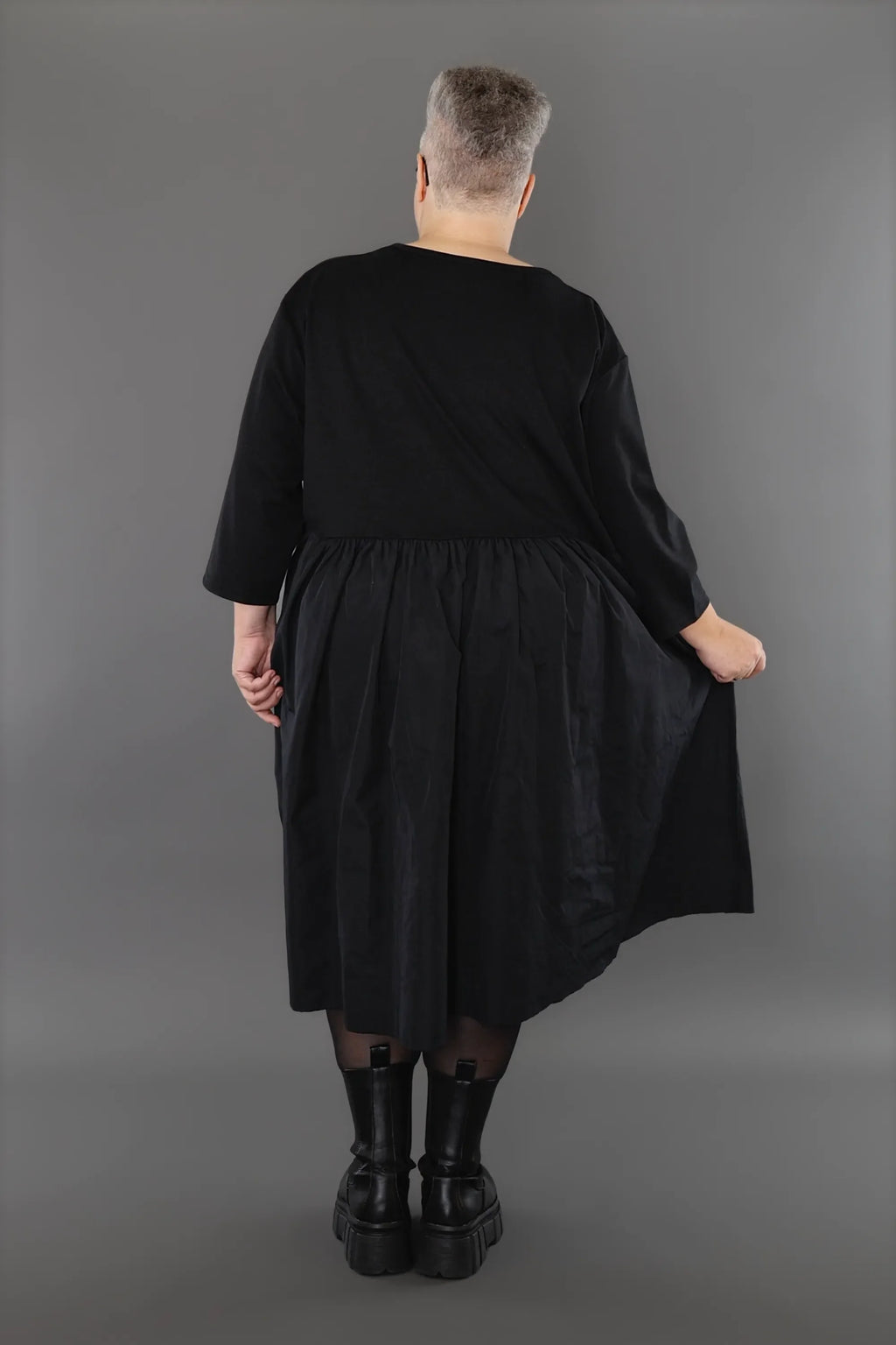 Robe AKH Premium 6967, noire