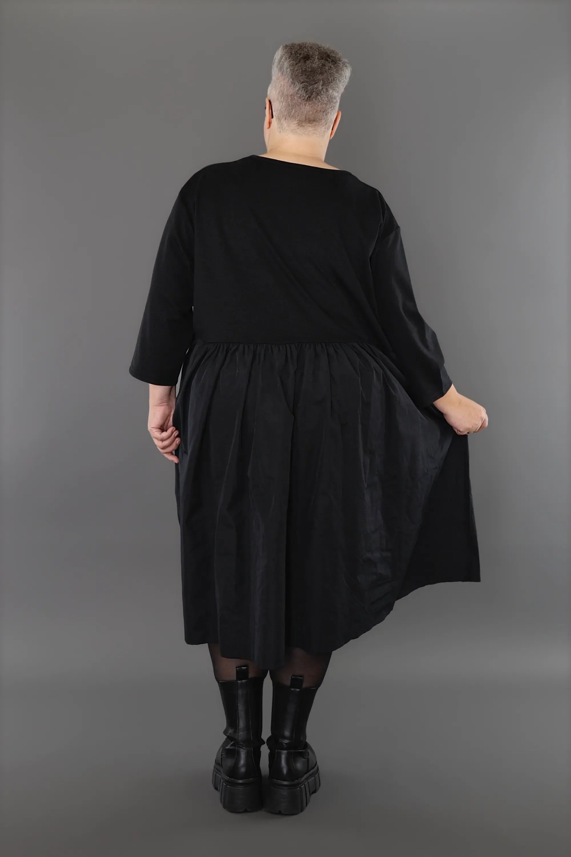 Robe AKH Premium 6967, noire