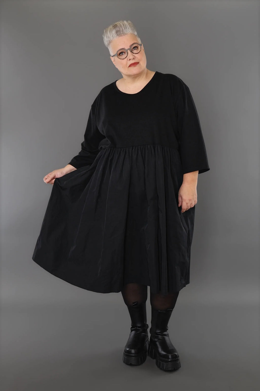 Robe AKH Premium 6967, noire