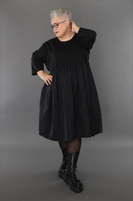 AKH Premium 6967 Kleid, Schwarz