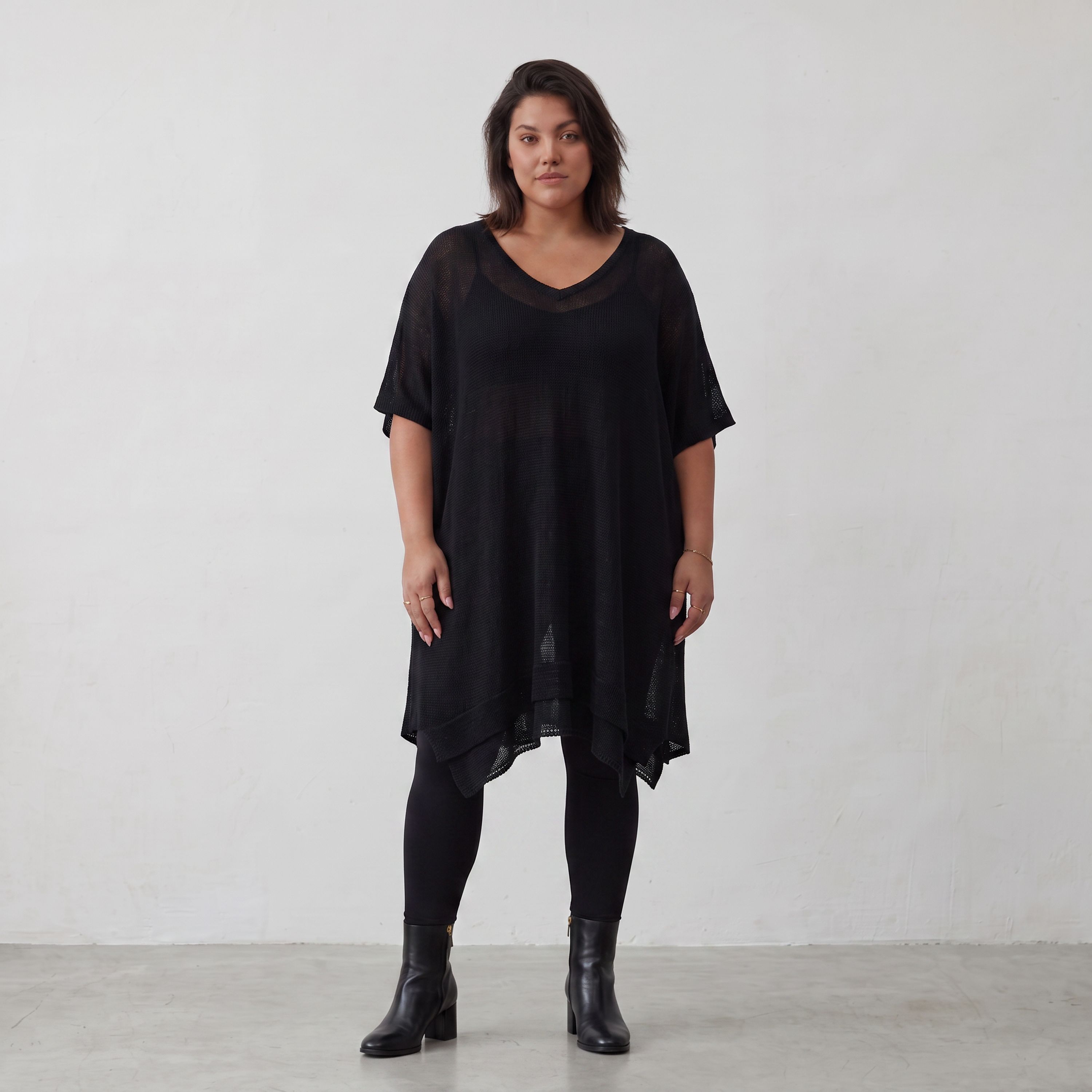 AKH Premium · Shirt · Bella · 2625 · PitchBlack