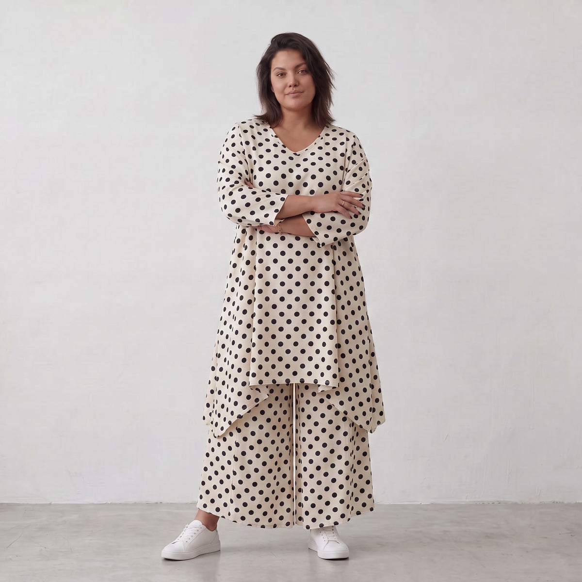 AKH Premium · Shirt · BlackPolka · 2030 · BlackDots