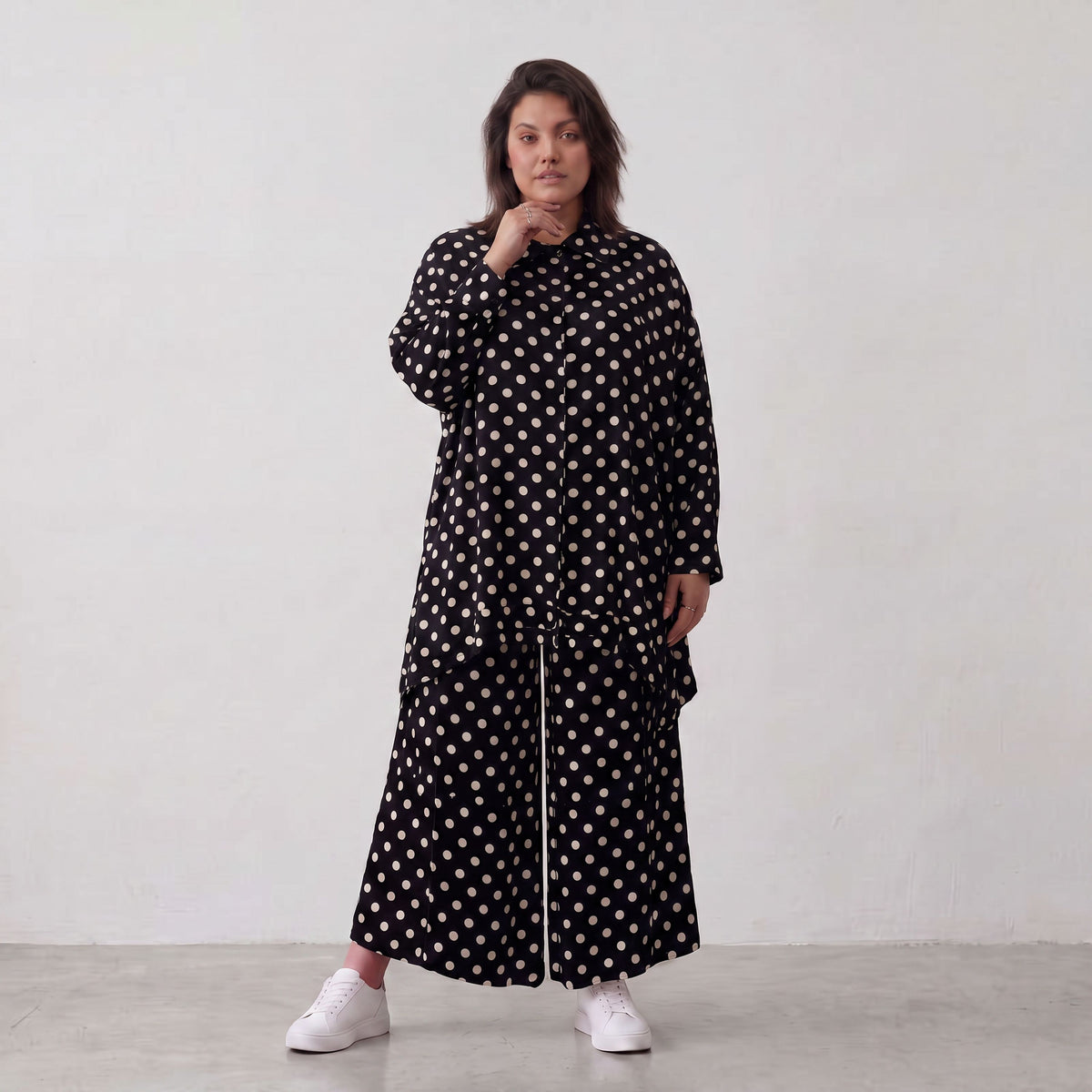 AKH Premium · Bluse · BlackPolka · 7010 · WhiteDots
