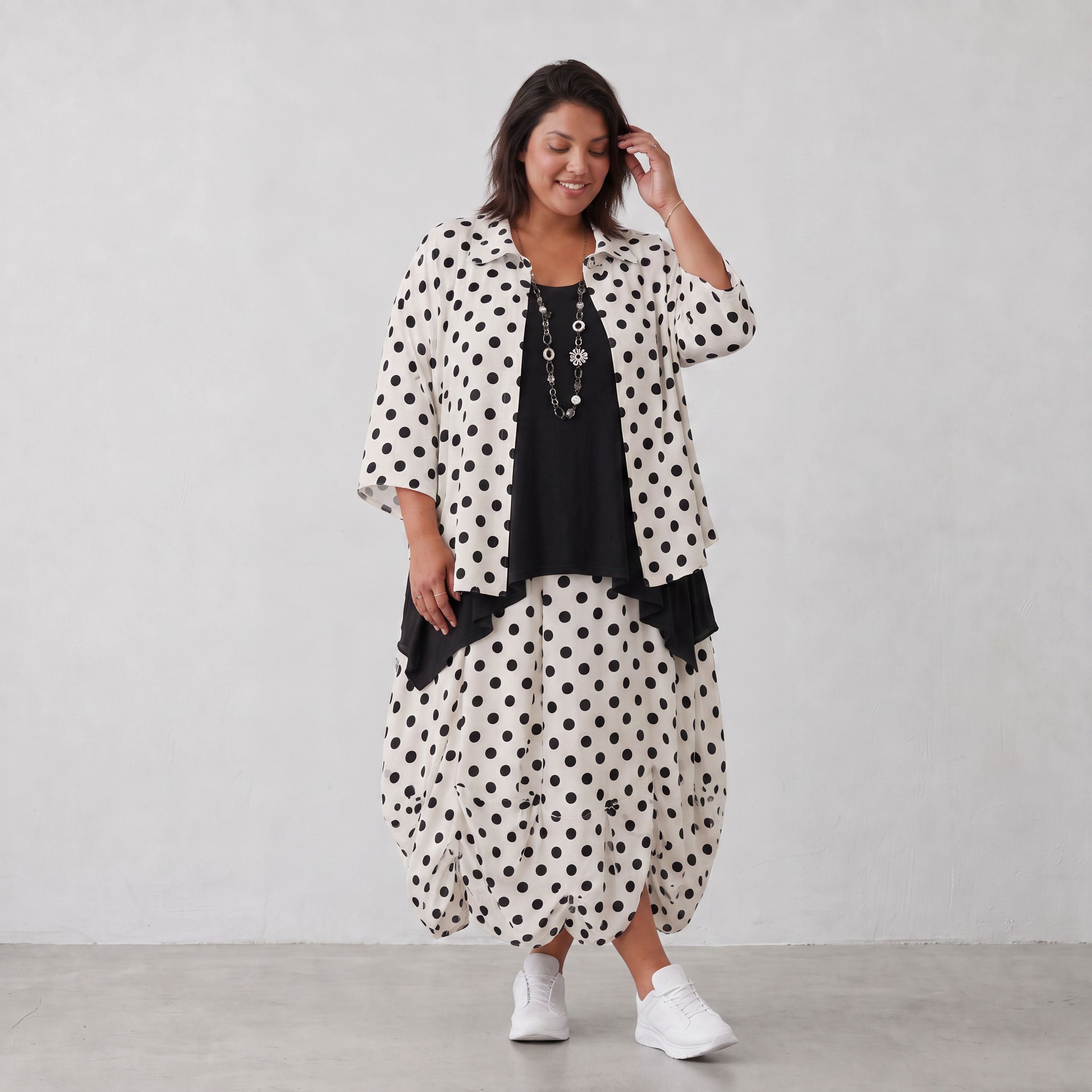 AKH Premium · Bluse · BlackPolka · 7092 · BlackDots