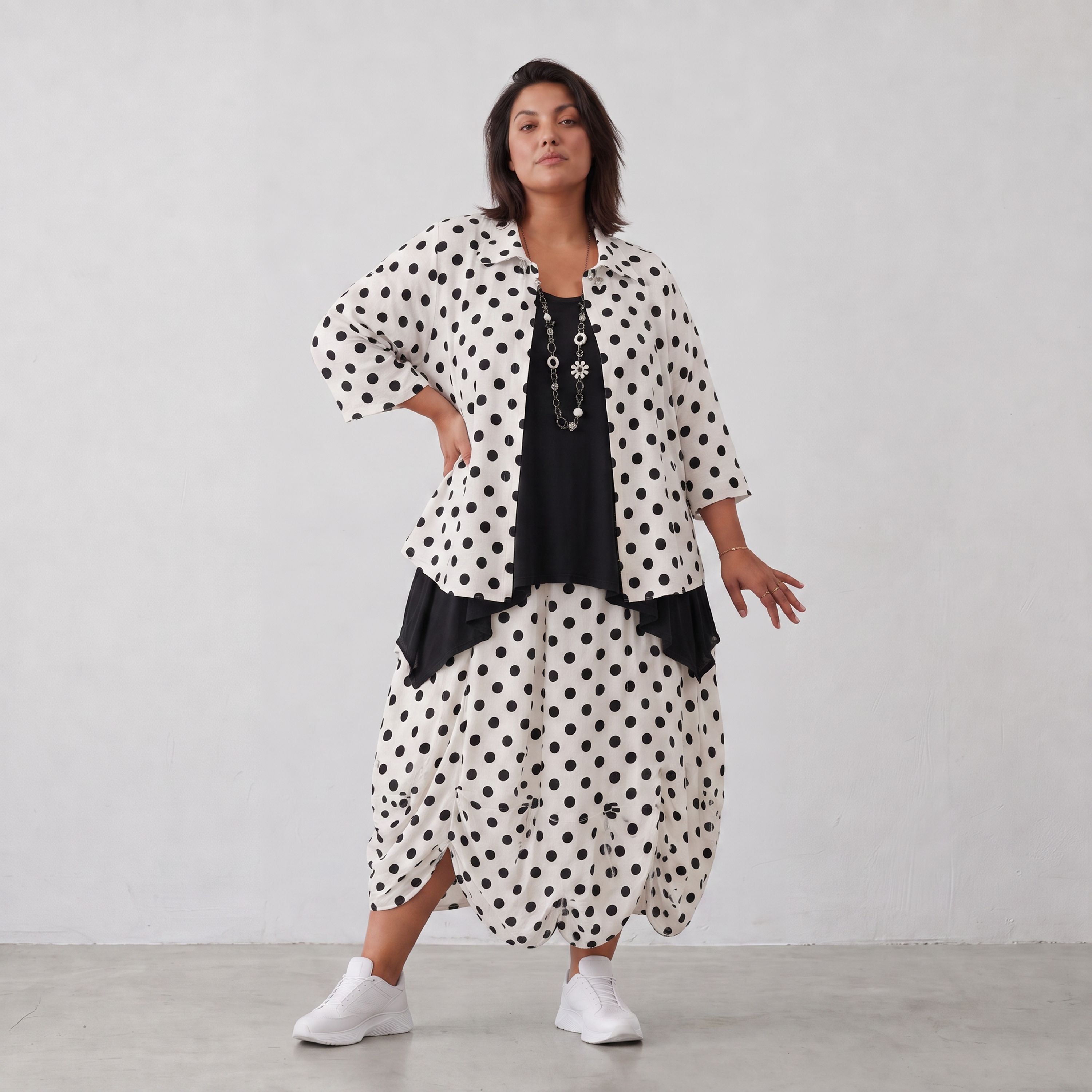 AKH Premium · Bluse · BlackPolka · 7092 · BlackDots