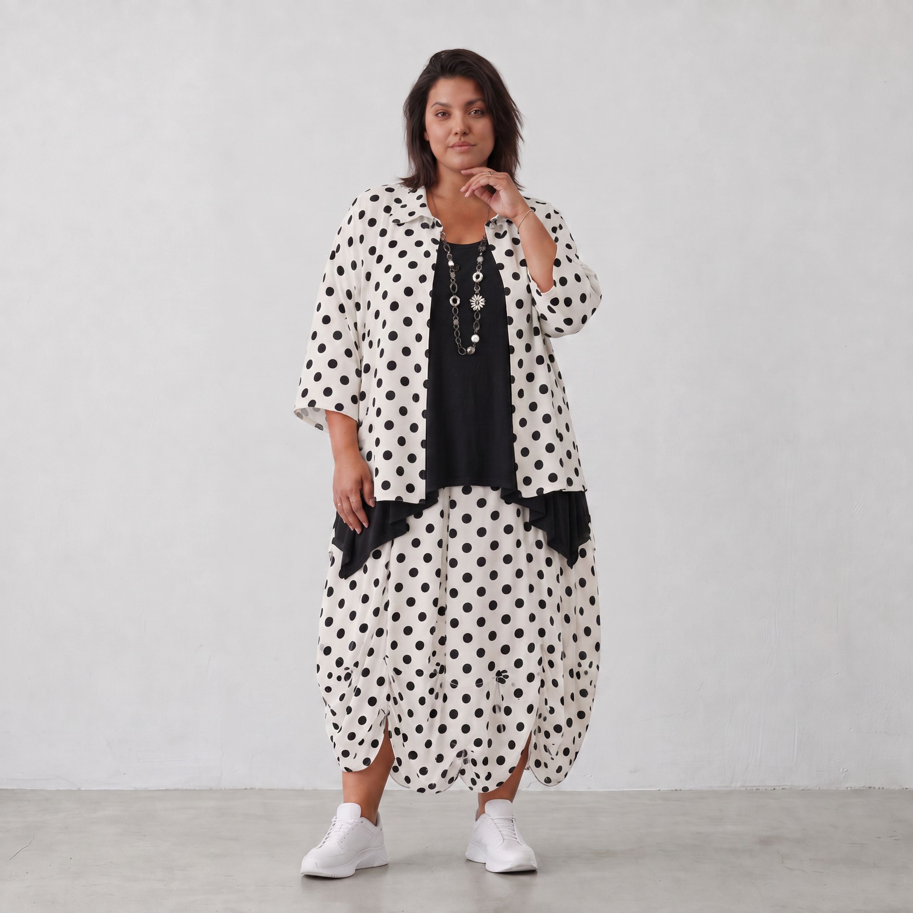 AKH Premium · Bluse · BlackPolka · 7092 · BlackDots
