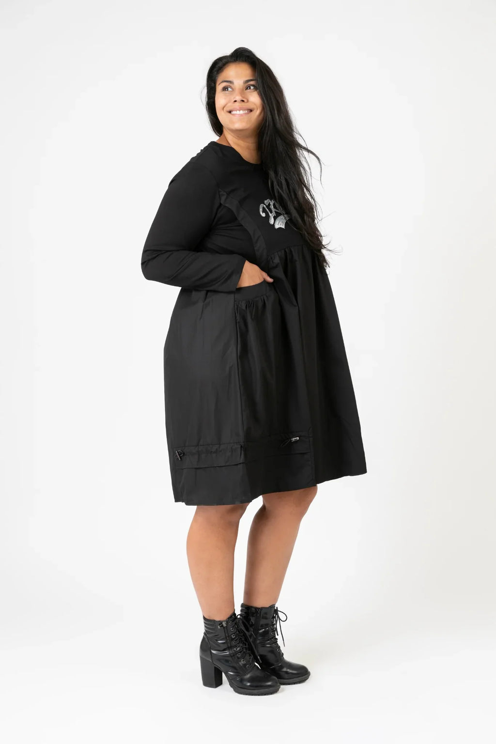 Pomme Rouge Kleid C6652, Schwarz/Silber