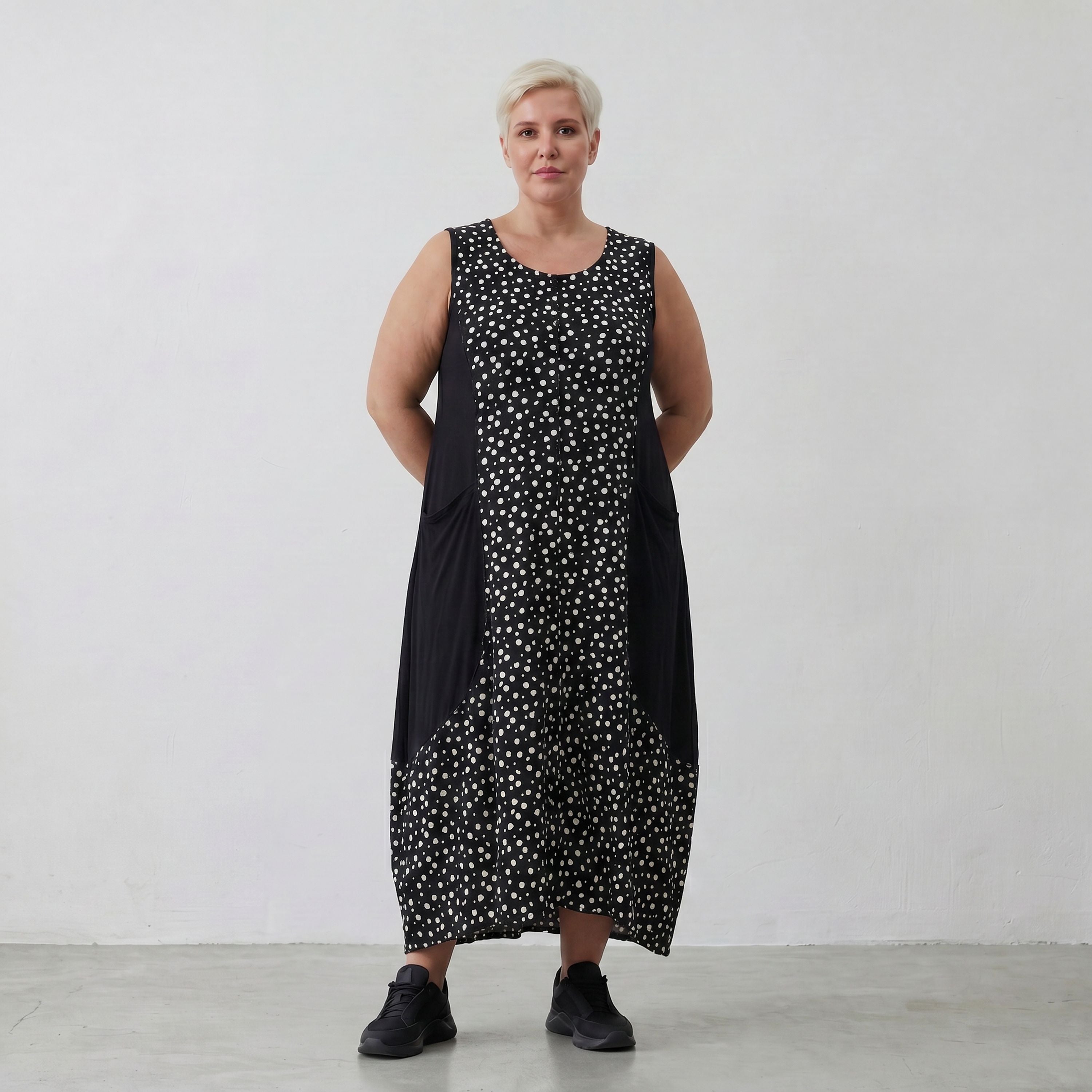 AKH 1920 Kleid, Schwarz-Weiß