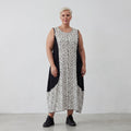 Robe AKH 1920, blanc-noir