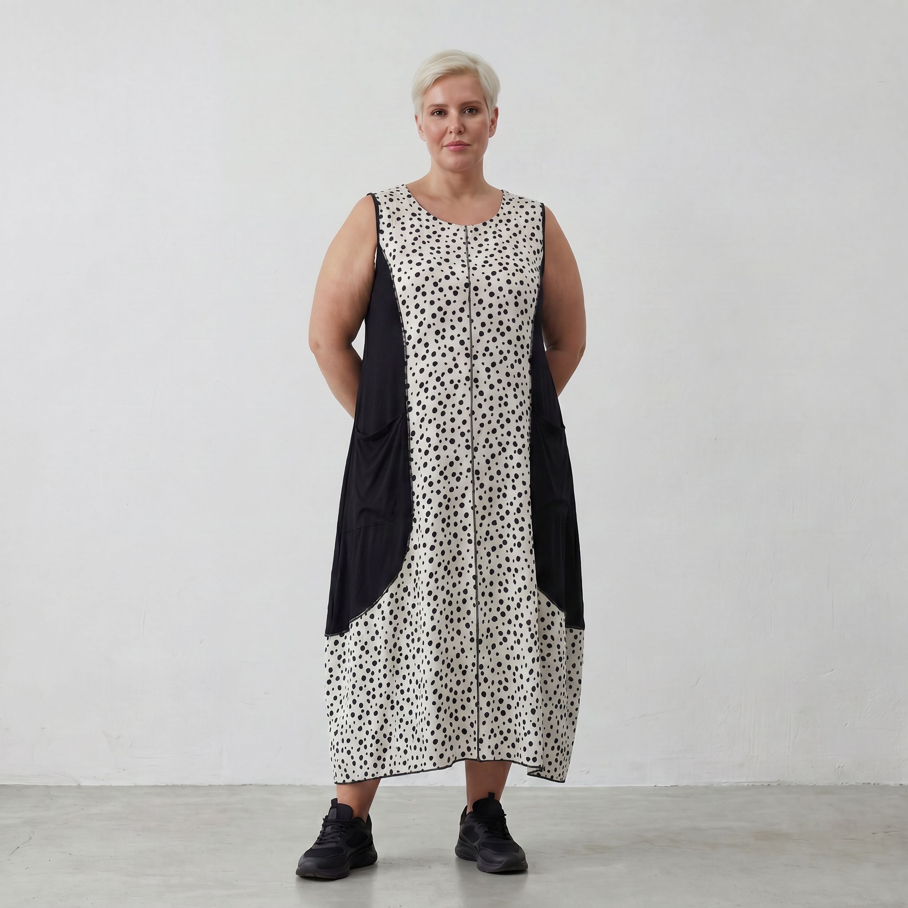 Robe AKH 1920, blanc-noir