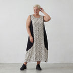 Robe AKH 1920, blanc-noir