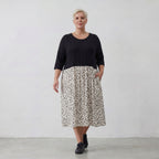 Robe AKH 5911, blanc-noir