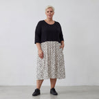 Robe AKH 5911, blanc-noir