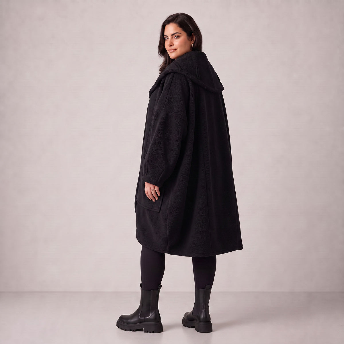 Rafay · Mantel · CuddlyHaniya · 2702R · TeddyBlack