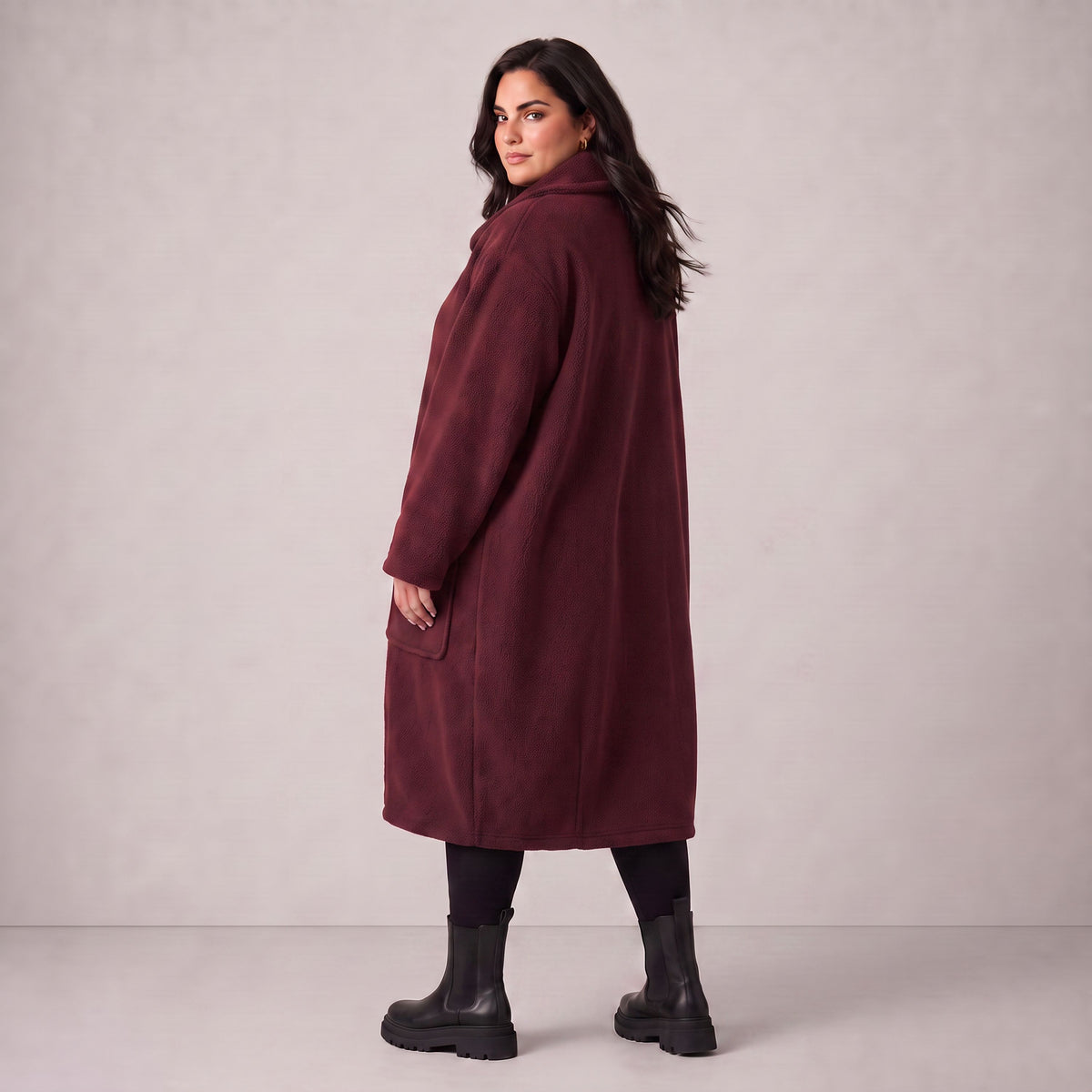 Rafay · Mantel · CuddlyHaniya · 2704R · TeddyWine
