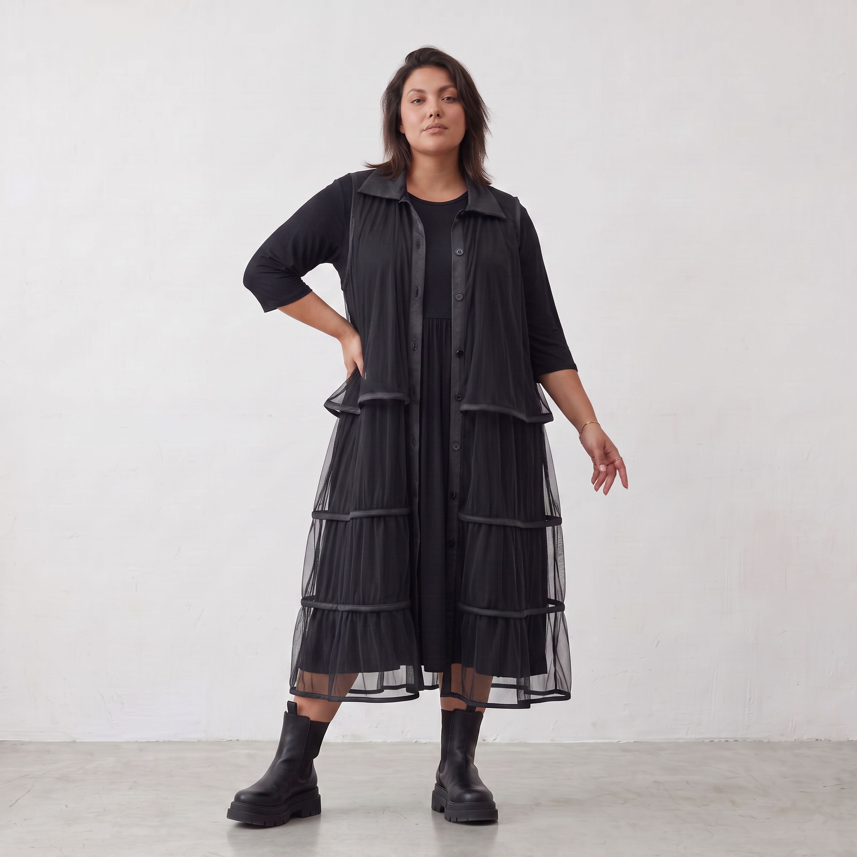 AKH Premium · Weste · Daisy · 7120 · Schwarz