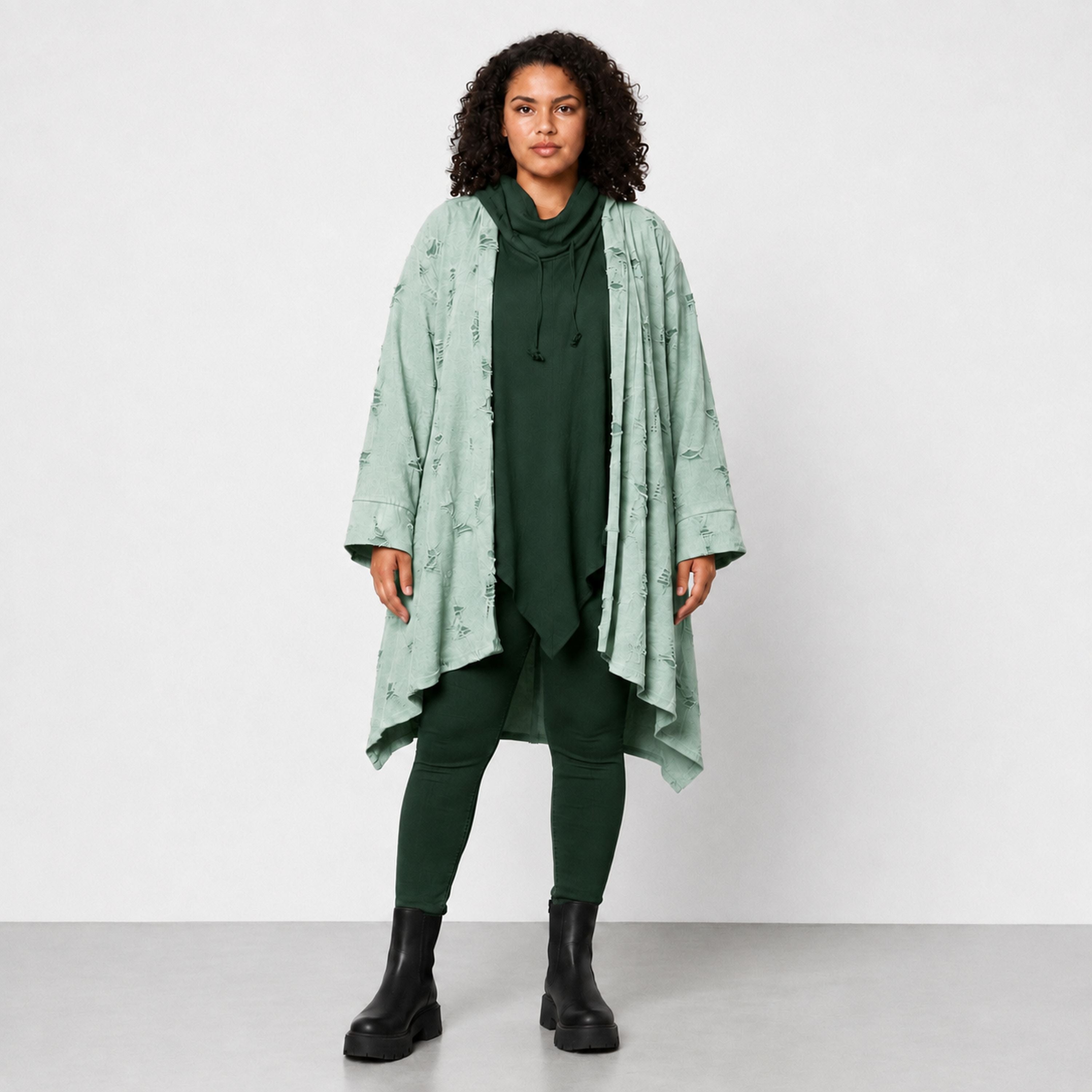 Papita · Cardigan · DestroyedStar · 7040 · PistaGreen