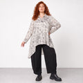 AKH Premium · Blouse · Divina · 7149 · White/Grey