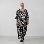 AKH 1892 Shirt, Black-Ecru