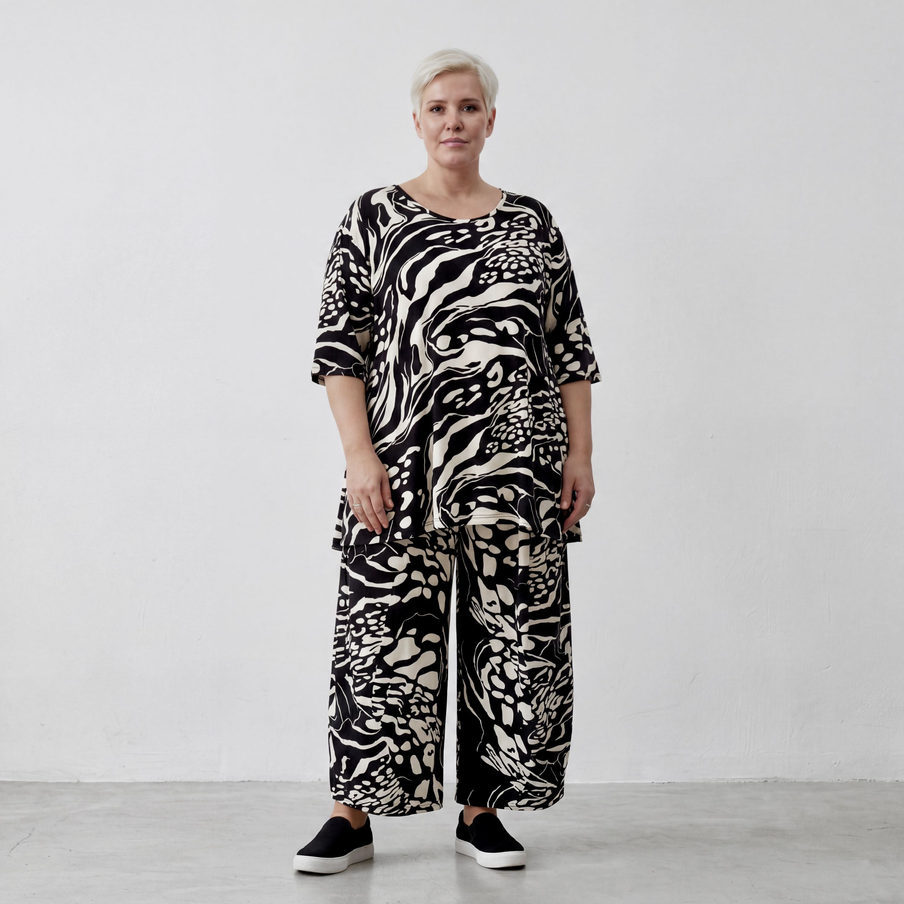 AKH Fashion Shirt 1892 Evelyn, Schwarz/Ecru