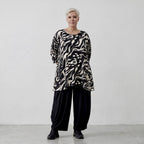 AKH 593 Big Shirt, Black-Ecru