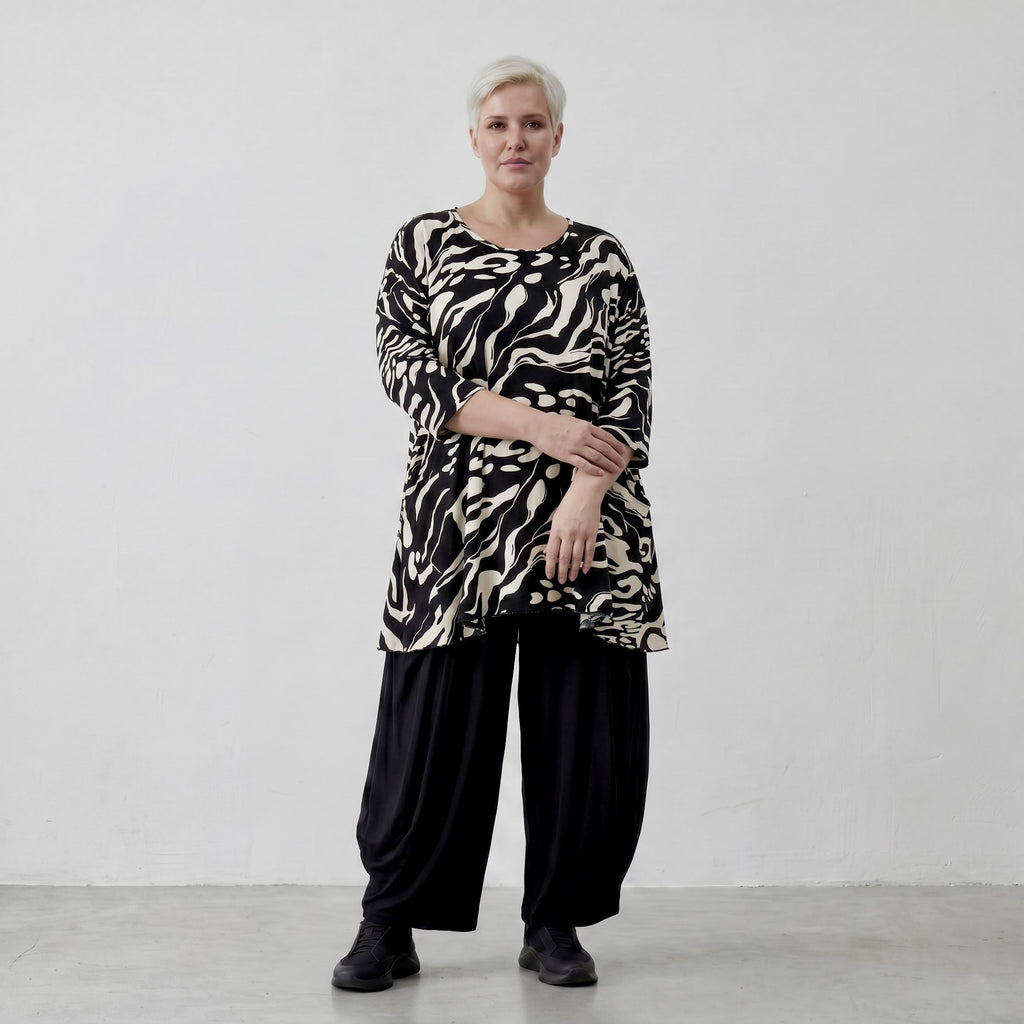 AKH 593 Big Shirt, Black-Ecru
