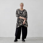 AKH 593 Big Shirt, Black-Ecru