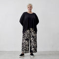 AKH 8069 Trousers, Black-Ecru