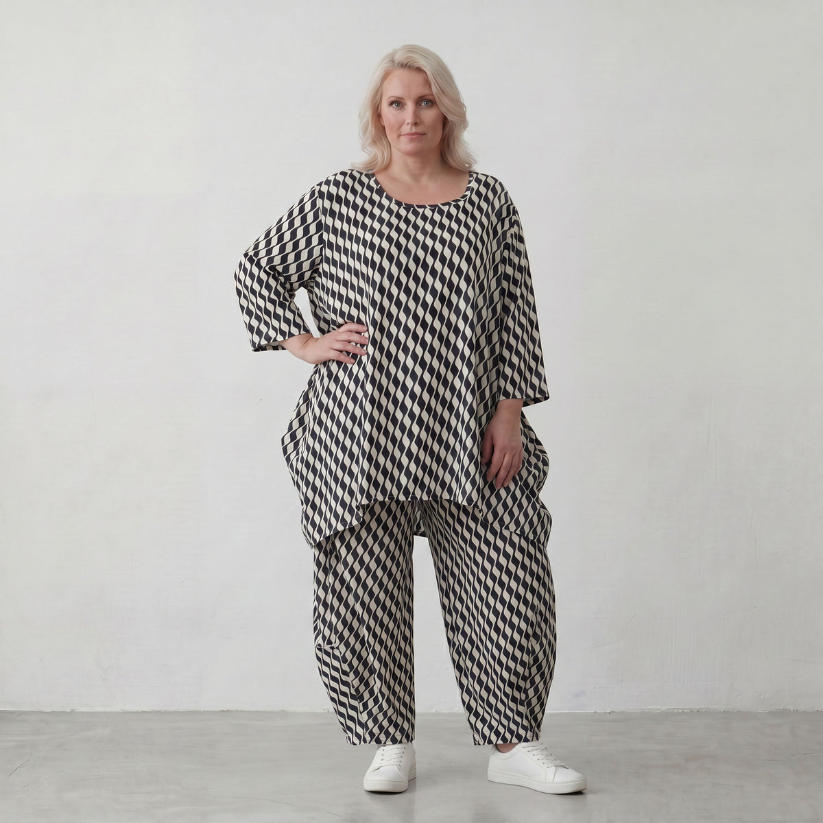AKH Fashion · Shirt · Hines · 593 · Waves