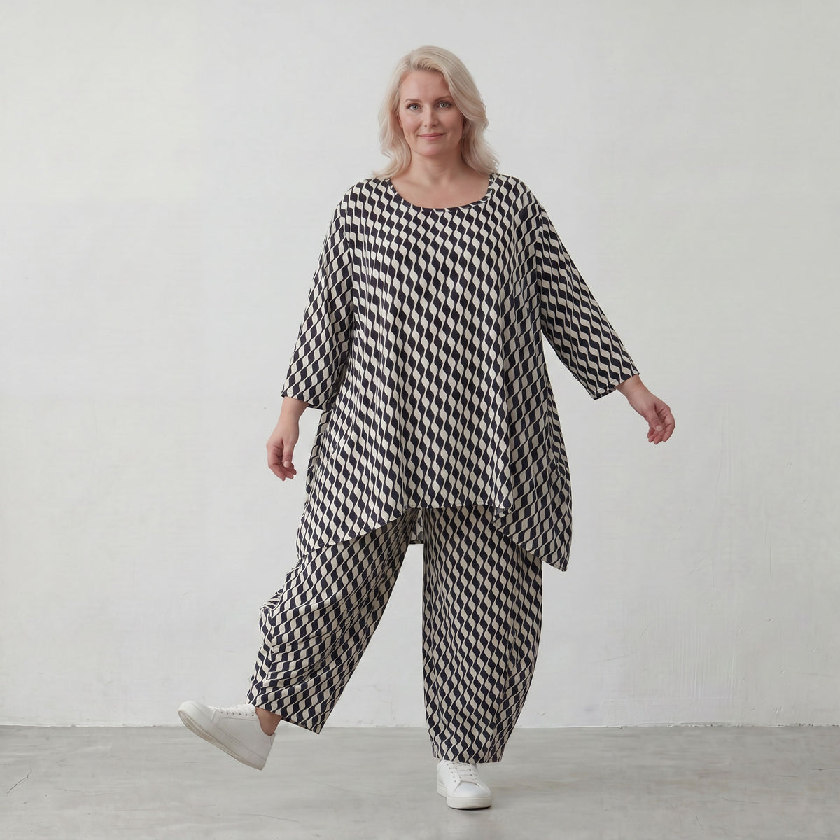 AKH Fashion · Shirt · Hines · 593 · Waves